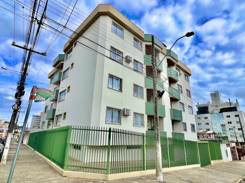 Apto 2 quartos  no bairro UNIVERSITÁRIO em LAGES