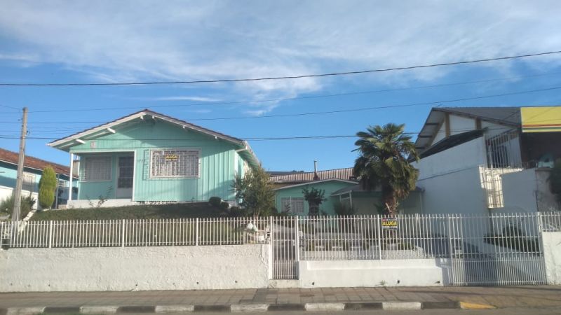 Casa 3 quartos  no bairro UNIVERSITÁRIO em LAGES