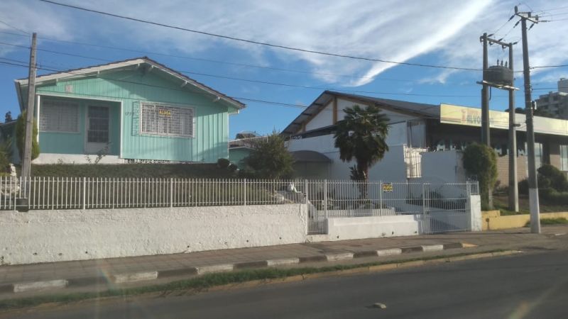 Casa 3 quartos  no bairro UNIVERSITÁRIO em LAGES