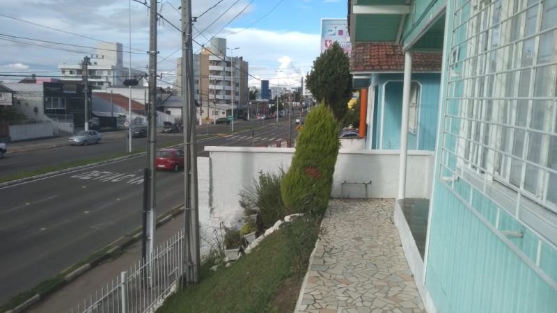 Casa 3 quartos  no bairro UNIVERSITÁRIO em LAGES