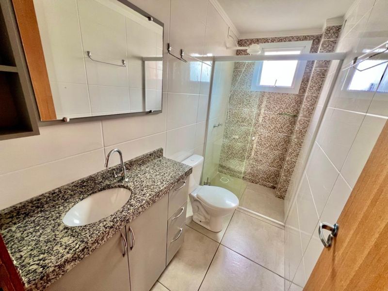 Apto 2 quartos  no bairro CORAL em LAGES