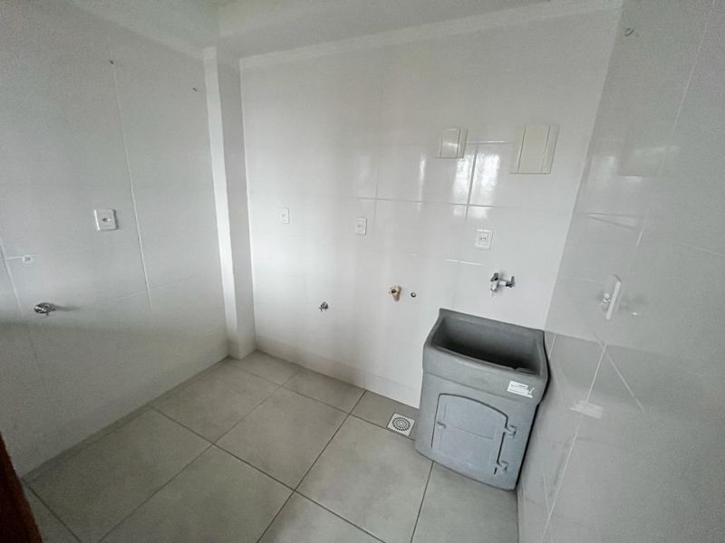 Apto 2 quartos  no bairro CORAL em LAGES