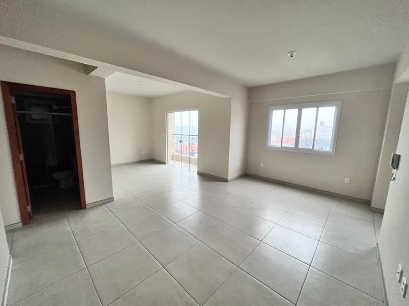 Apto 2 quartos  no bairro CORAL em LAGES