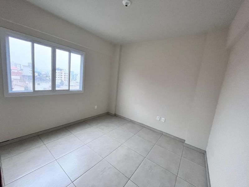 Apto 2 quartos  no bairro CORAL em LAGES