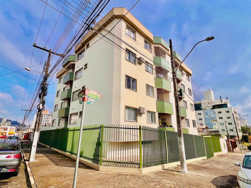Apto 2 quartos  no bairro UNIVERSITÁRIO em LAGES