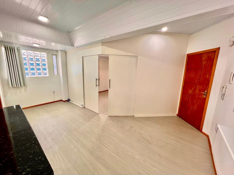 Sala no bairro SAGRADO CORAÇÃO DE JESUS em LAGES