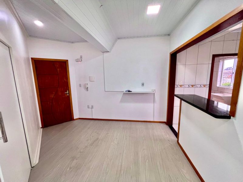 Sala no bairro SAGRADO CORAÇÃO DE JESUS em LAGES