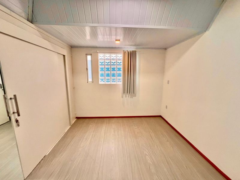 Sala no bairro SAGRADO CORAÇÃO DE JESUS em LAGES