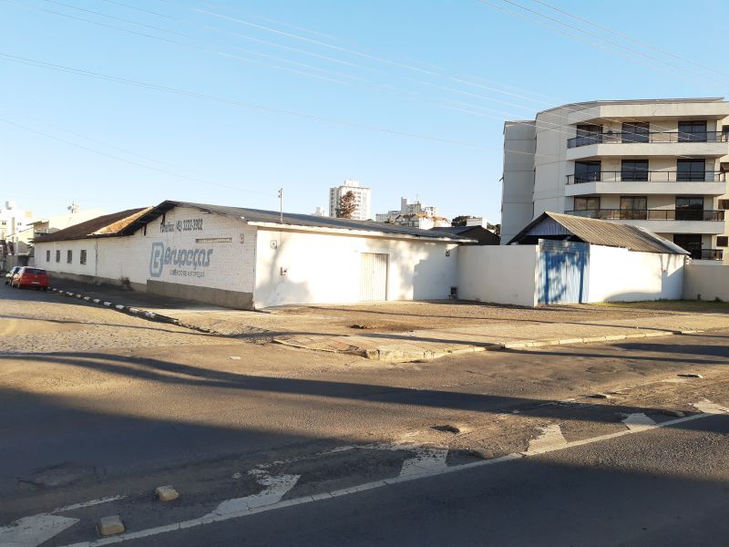 Barracão no bairro CENTRO em LAGES