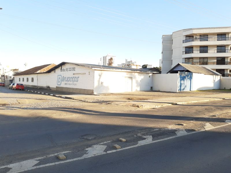 Barracão no bairro CENTRO em LAGES
