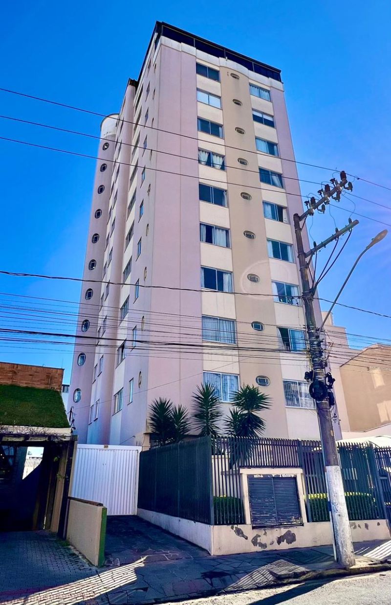 Apto 3 quartos  no bairro CENTRO em LAGES