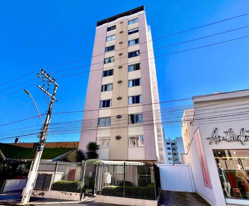 Apto 3 quartos  no bairro CENTRO em LAGES