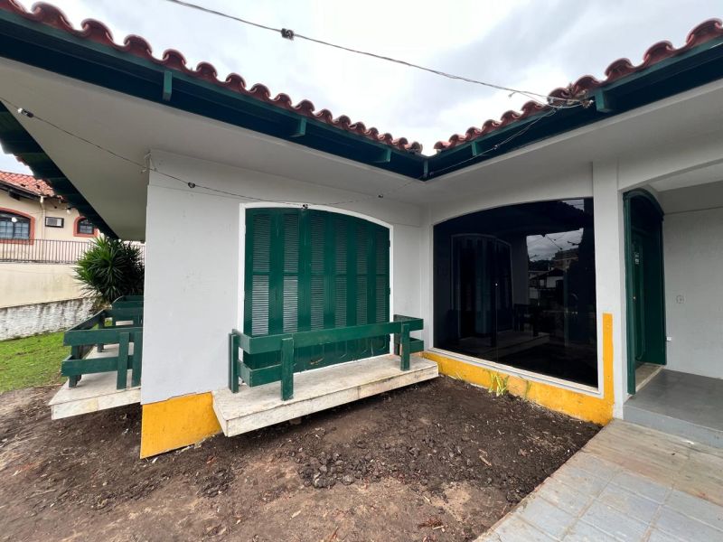 Casa 5 quartos  no bairro CENTRO em LAGES