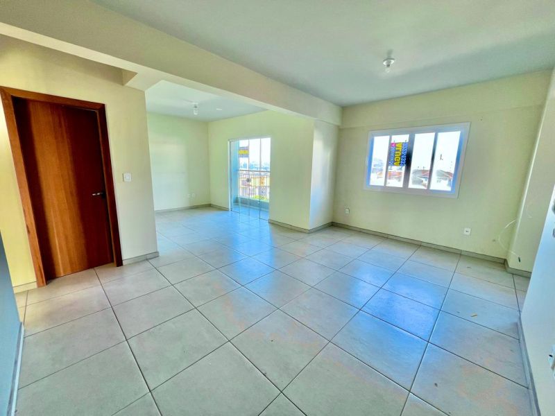 Apto 2 quartos  no bairro CORAL em LAGES