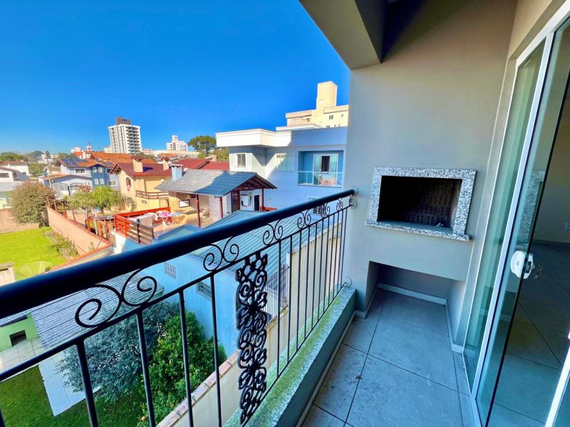 Apto 2 quartos  no bairro CORAL em LAGES