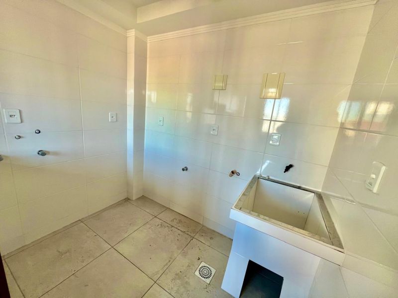Apto 2 quartos  no bairro CORAL em LAGES