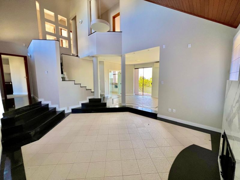 Casa 3 quartos  no bairro GUADALUPE em LAGES