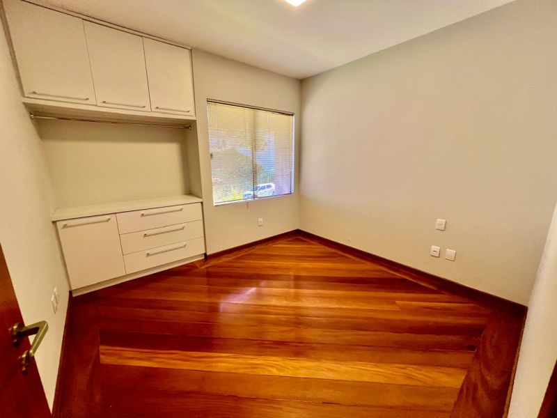 Casa 3 quartos  no bairro GUADALUPE em LAGES