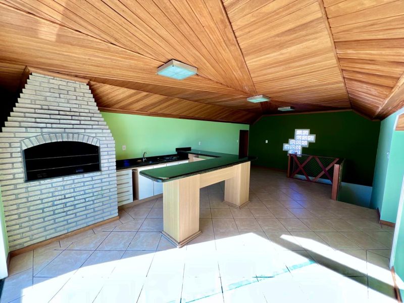 Casa 4 quartos  no bairro CENTRO em LAGES
