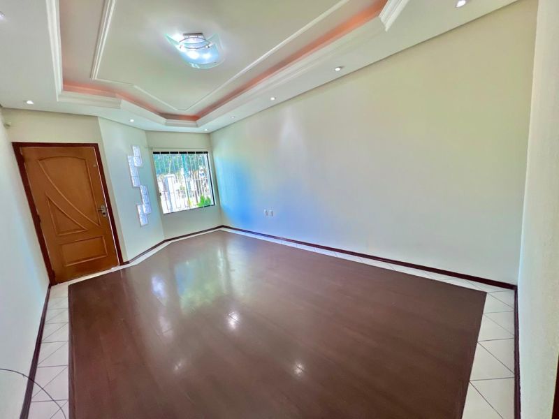 Casa 4 quartos  no bairro CENTRO em LAGES