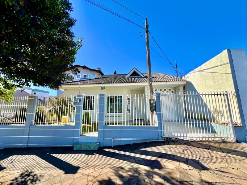 Casa 4 quartos  no bairro CENTRO em LAGES