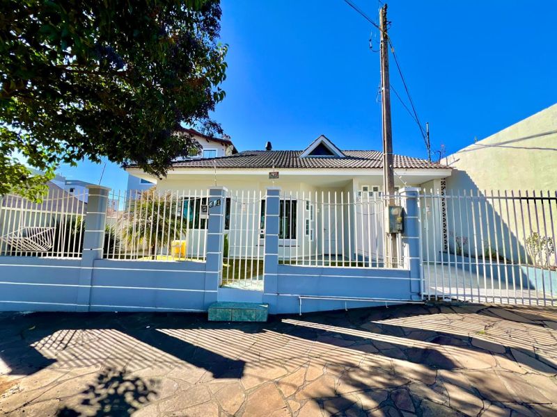 Casa 4 quartos  no bairro CENTRO em LAGES