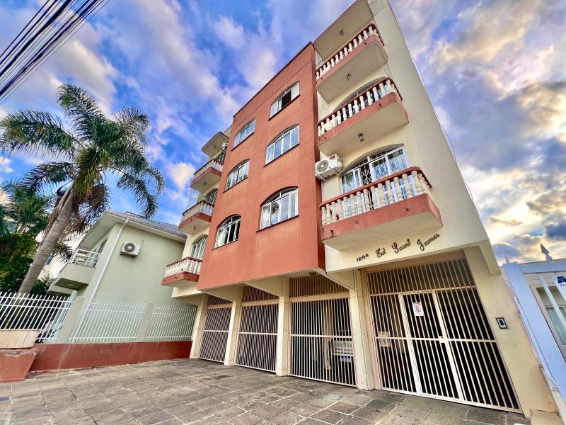 Apto 3 quartos  no bairro CENTRO em LAGES