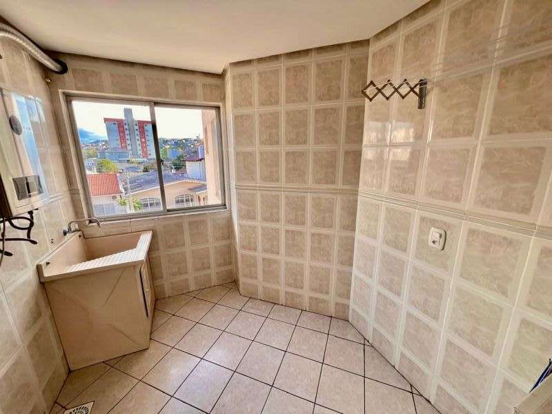 Apto 3 quartos  no bairro BRUSQUE em LAGES