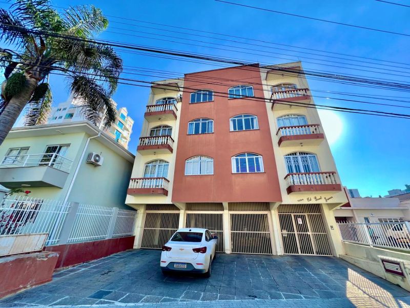 Apto 3 quartos  no bairro CENTRO em LAGES