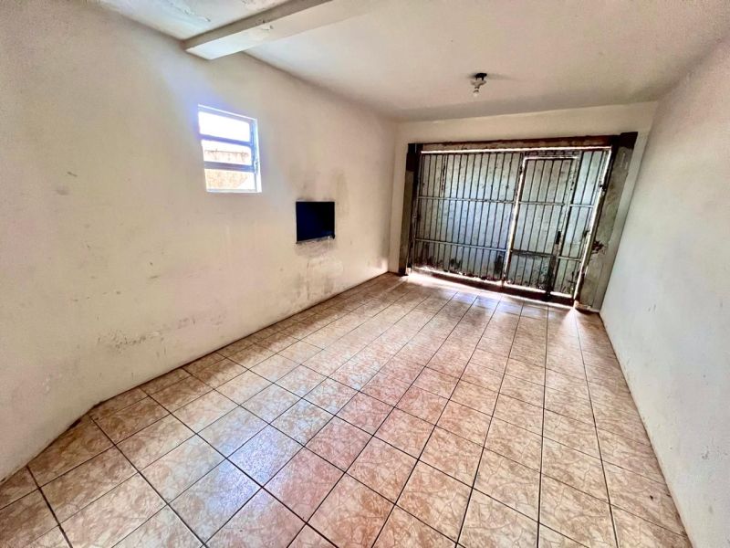 Casa 3 quartos  no bairro ÁREA INDUSTRIAL em LAGES