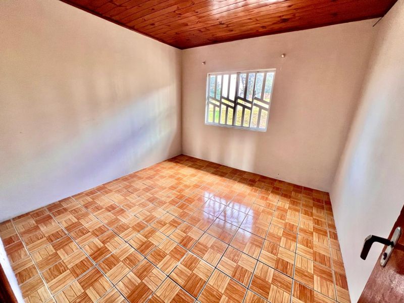 Casa 3 quartos  no bairro ÁREA INDUSTRIAL em LAGES