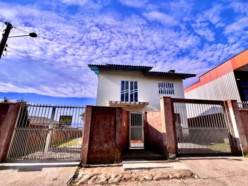 Casa 3 quartos  no bairro ÁREA INDUSTRIAL em LAGES