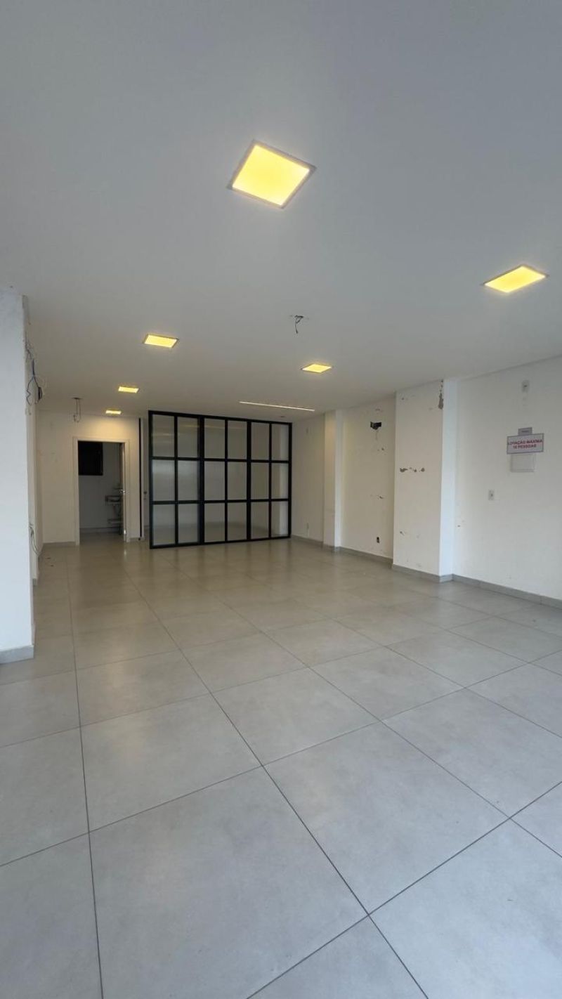 Sala no bairro CORAL em LAGES