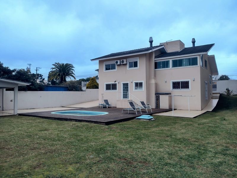 Casa 3 quartos  no bairro CORAL em LAGES