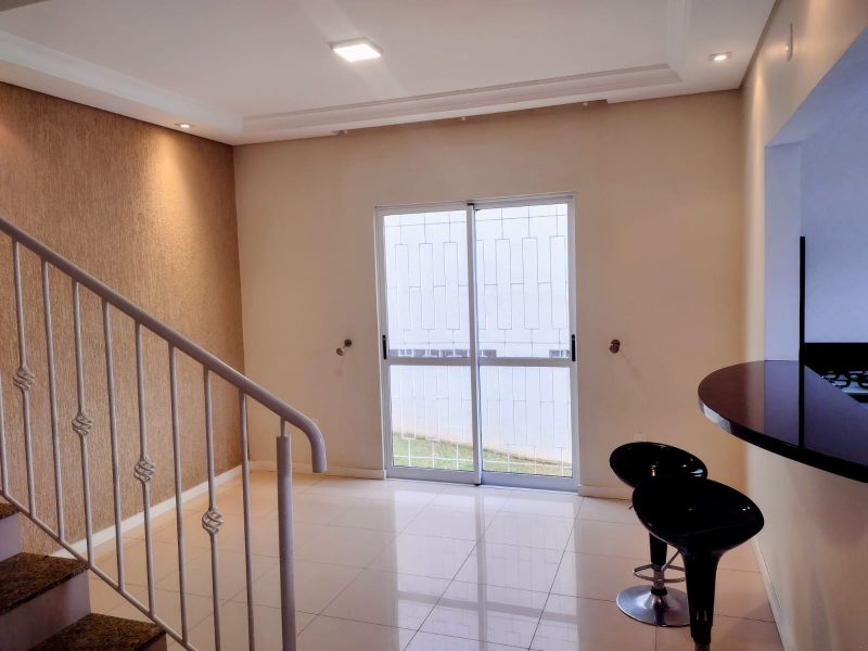 Casa 3 quartos  no bairro CORAL em LAGES