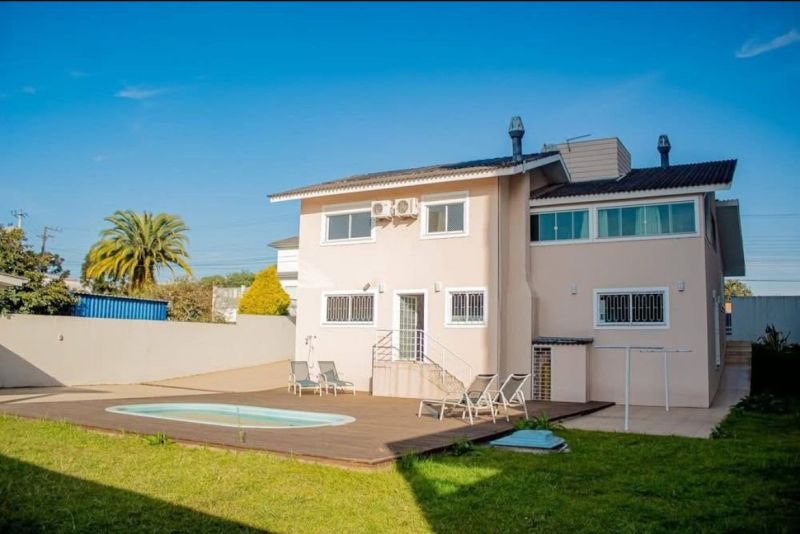 Casa 3 quartos  no bairro CORAL em LAGES