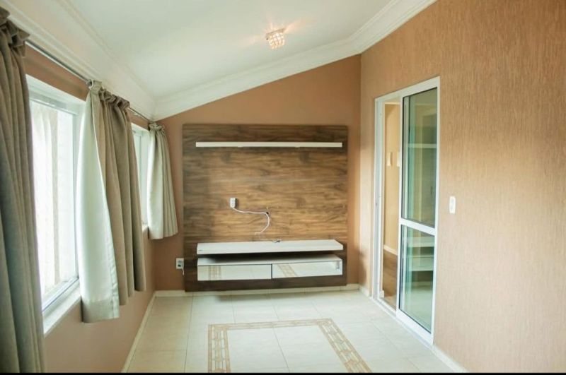 Casa 3 quartos  no bairro CORAL em LAGES