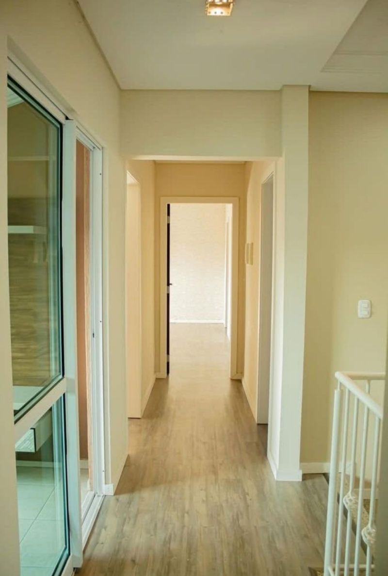 Casa 3 quartos  no bairro CORAL em LAGES