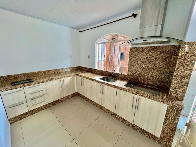 Casa 3 quartos  no bairro CARAVÁGIO em LAGES