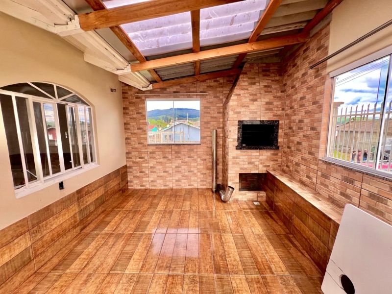 Casa 3 quartos  no bairro CARAVÁGIO em LAGES