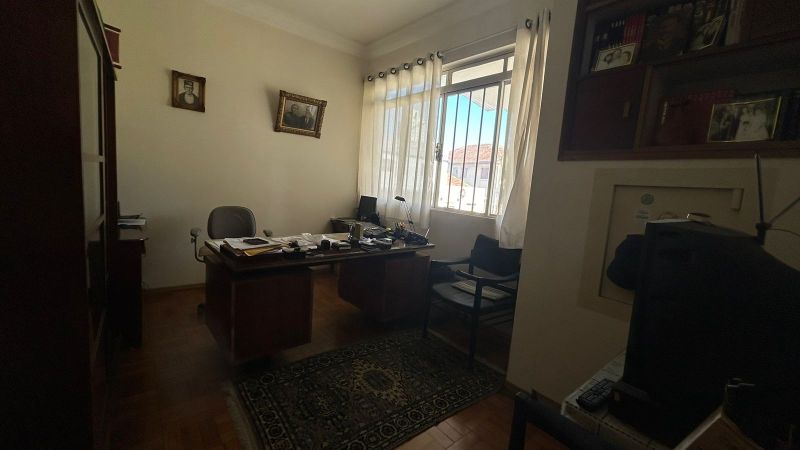 Sala 5 quartos  no bairro CENTRO em LAGES