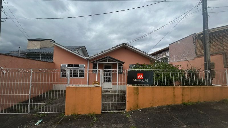 Casa 3 quartos  no bairro PETRÓPOLIS em LAGES