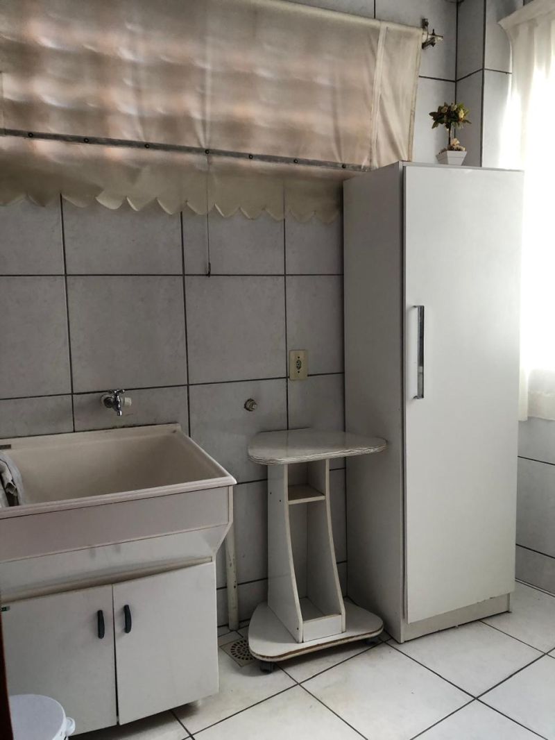 Apto 3 quartos  no bairro CENTRO em LAGES