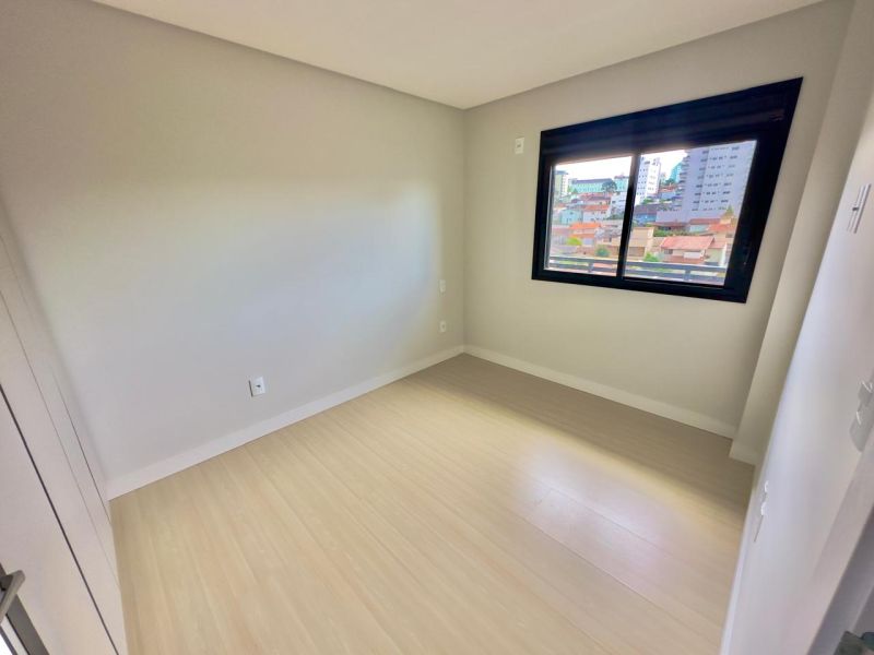 Apto 2 quartos  no bairro CENTRO em LAGES