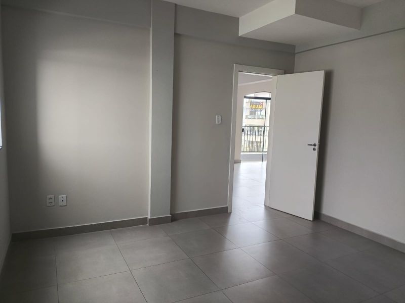 Apto 2 quartos  no bairro CORAL em LAGES