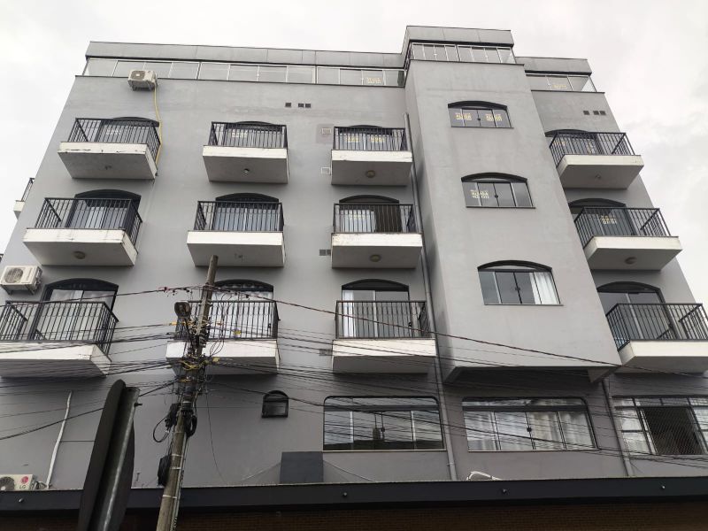 Apto 2 quartos  no bairro CORAL em LAGES