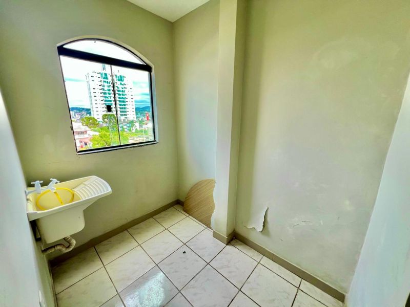 Apto 1 quarto  no bairro CORAL em LAGES