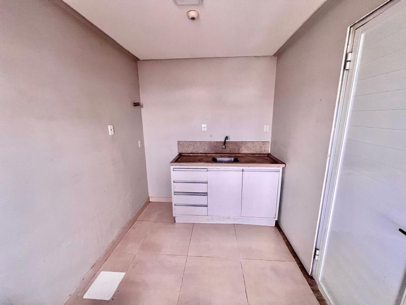 Apto 2 quartos  no bairro CORAL em LAGES