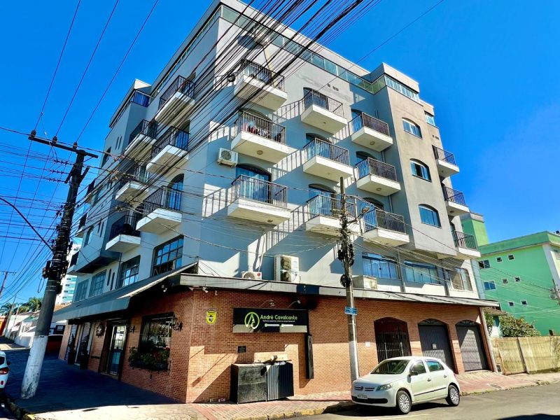 Apto 2 quartos  no bairro CORAL em LAGES