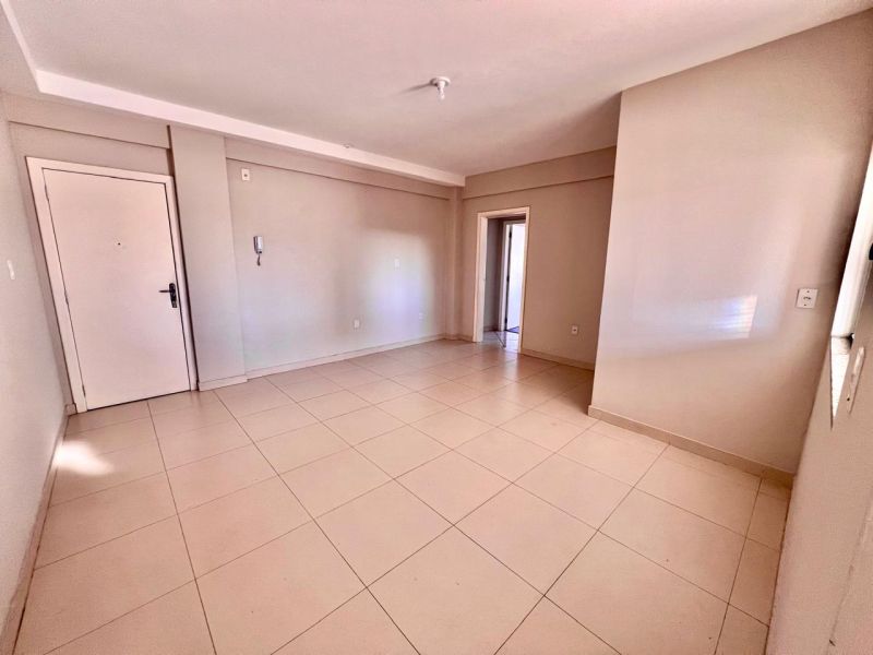 Apto 2 quartos  no bairro CORAL em LAGES